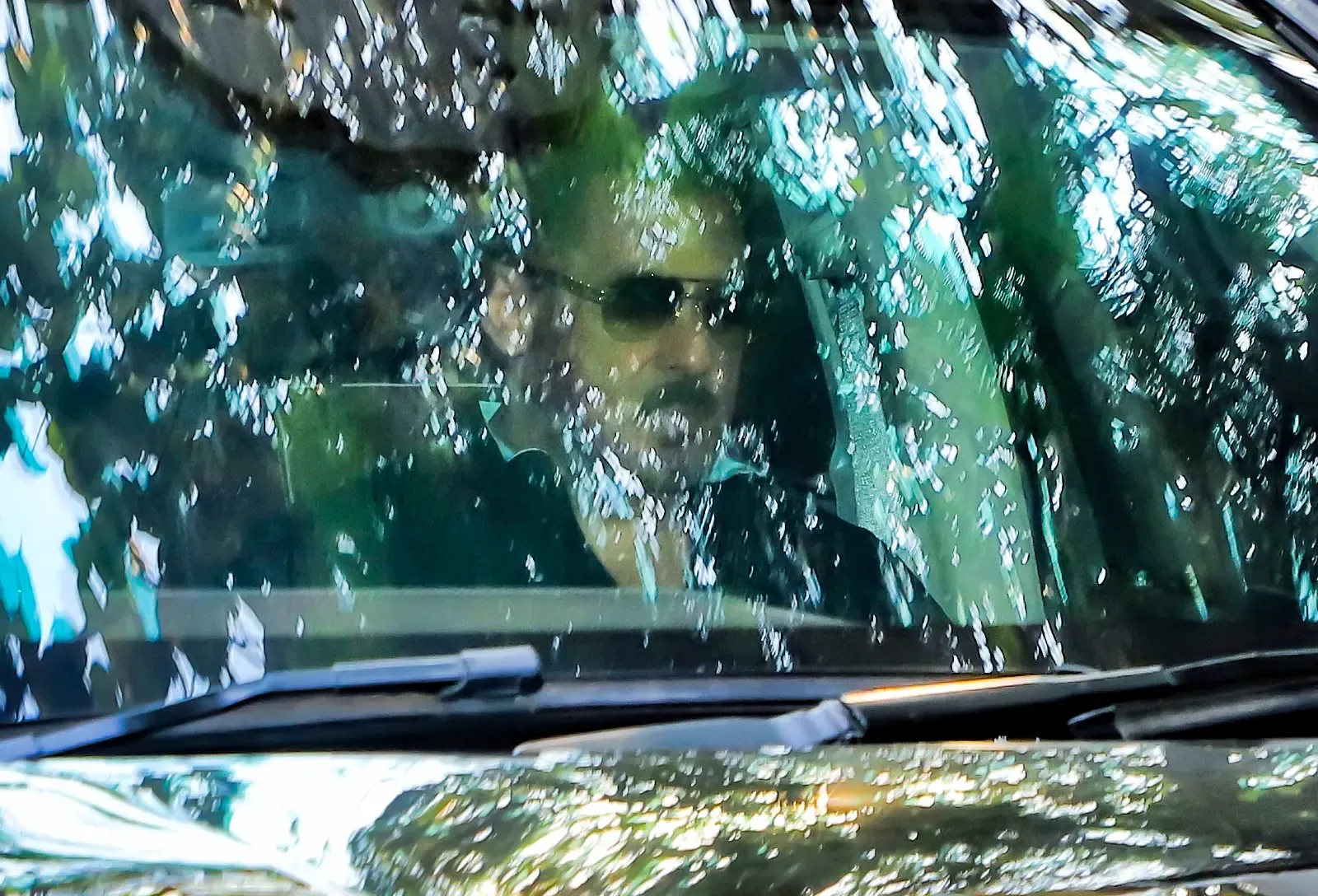 Who Attended the Prayer Meet for the Late Dharmendra?