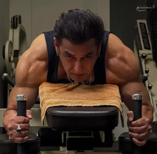 Salman Khan Shows Off His Muscular Biceps During Gym Workout