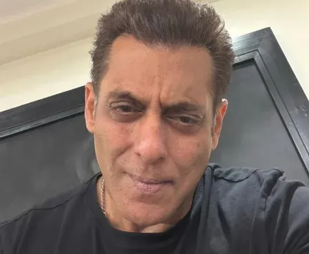 Salman Khan blasts paparazzi in midnight posts after hospital visit
