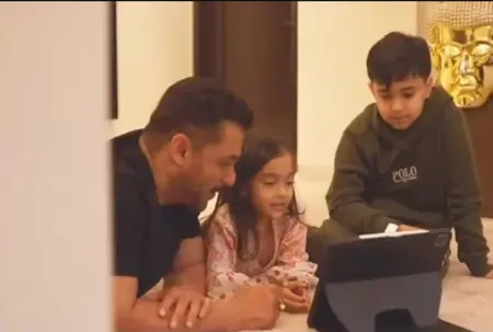 Why is Salman Khan Inspiring ‘Chota Chota Nanna Munna Desh Bhakts’ to Cherish Their Maatrubhumi on Republic Day?