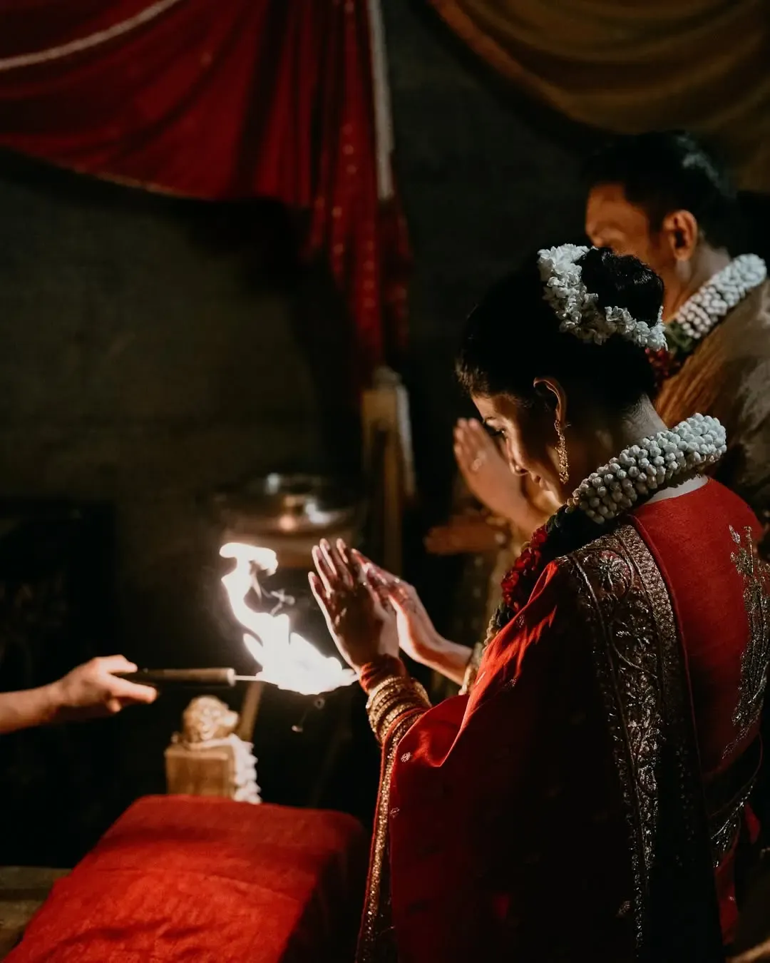 Did Samantha Ruth Prabhu Just Marry Filmmaker Raj Nidimoru?