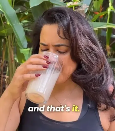 क्या समीरा रेड्डी ने 'बनाना स्टेम' जूस की रेसिपी साझा की और डिटॉक्स का प्राकृतिक तरीका बताया?