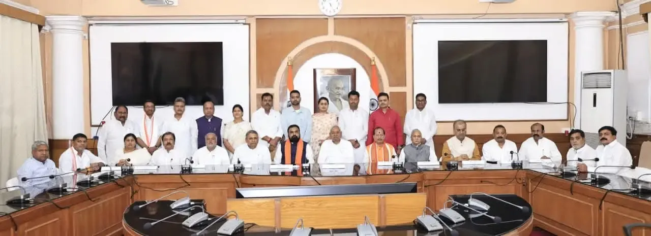 बिहार में सम्राट चौधरी बने भाजपा विधायक दल के नेता, बुधवार को लेंगे मुख्यमंत्री पद की शपथ