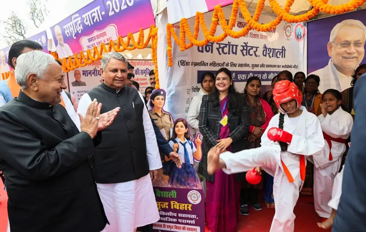 What Projects Did CM Nitish Kumar Launch During His Samriddhi Yatra in Vaishali?