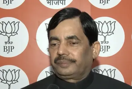'ध्वजारोहण' का संदेश; सनातन के मंदिरों को नुकसान पहुंचाने की हिम्मत कोई नहीं कर सकता: शाहनवाज हुसैन 
