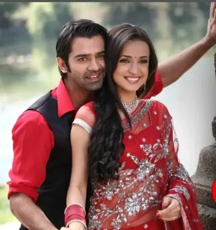 Sanaya Irani marks 15 years of 'Iss Pyaar Ko Kya Naam Doon' with fans