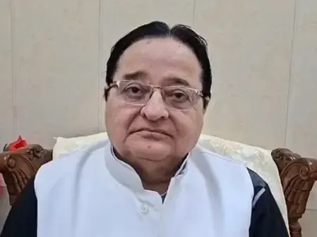 'संचार साथी' पर घमासान, सपा नेता एचटी हसन बोले-सरकार हर भारतीय पर कर रही शक 