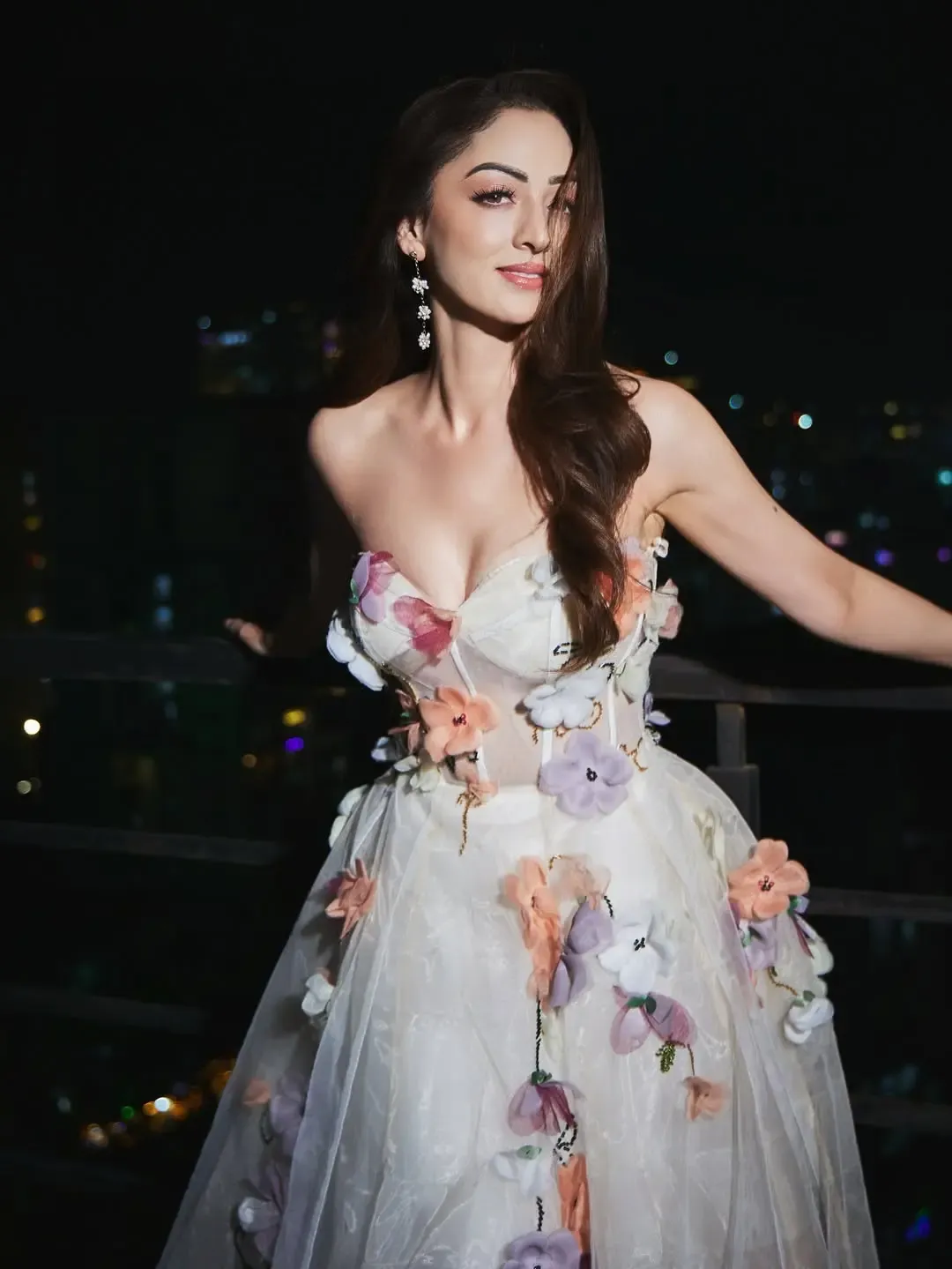 Sandeepa Dhar Talks About the Impact of Social Media Validation on Women