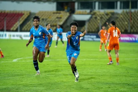 Sanfida's 58th-minute strike sends India into SAFF Women's final vs Bangladesh