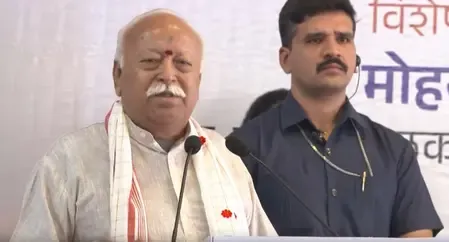 मोहन भागवत ने नागपुर पुस्तक महोत्सव में सुनाया ऐसा किस्सा, जिसे सुनकर हंस पड़े लोग