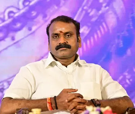 Sanitation workers protest: Union Minister Murugan flays DMK govt over 'tokenism' 