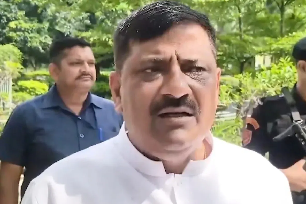 संजय झा का कांग्रेस-राजद पर तीखा हमला: 'विपक्ष के नेता पार्ट टाइम राजनेता, जनता से कोई सरोकार नहीं'