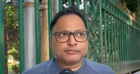 संजय निषाद के 'बैसाखी' बयान पर सपा का तीखा जवाब: 'हम साझेदार हैं, सहारा नहीं'