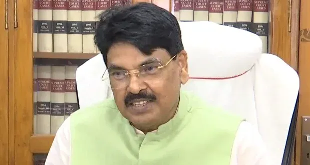 संजय राउत पाला बदलकर शिंदे गुट में जाएंगे: भाजपा सांसद मनन मिश्रा का बड़ा दावा