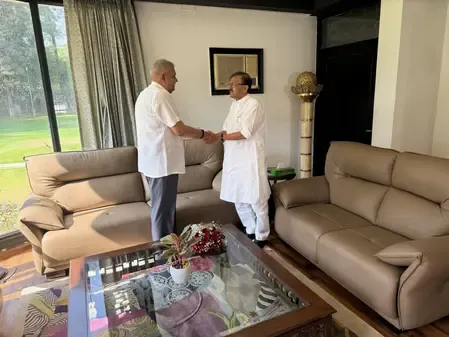 Sanjay Raut Engages with Former Vice President Jagdeep Dhankhar Ahead of Key Lok Sabha Motion