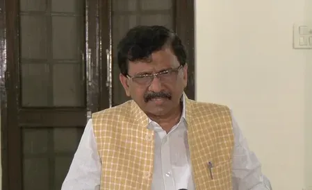 संजय राउत ने केंद्र पर साधा निशाना, कहा-यह सरकार केवल अपने राजनीतिक स्वार्थ के लिए काम कर रही 