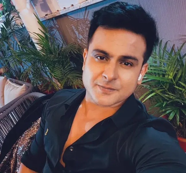 Sanket Bhosale's daughter nails Ravi Kishan's viral 'Paisaan' answer
