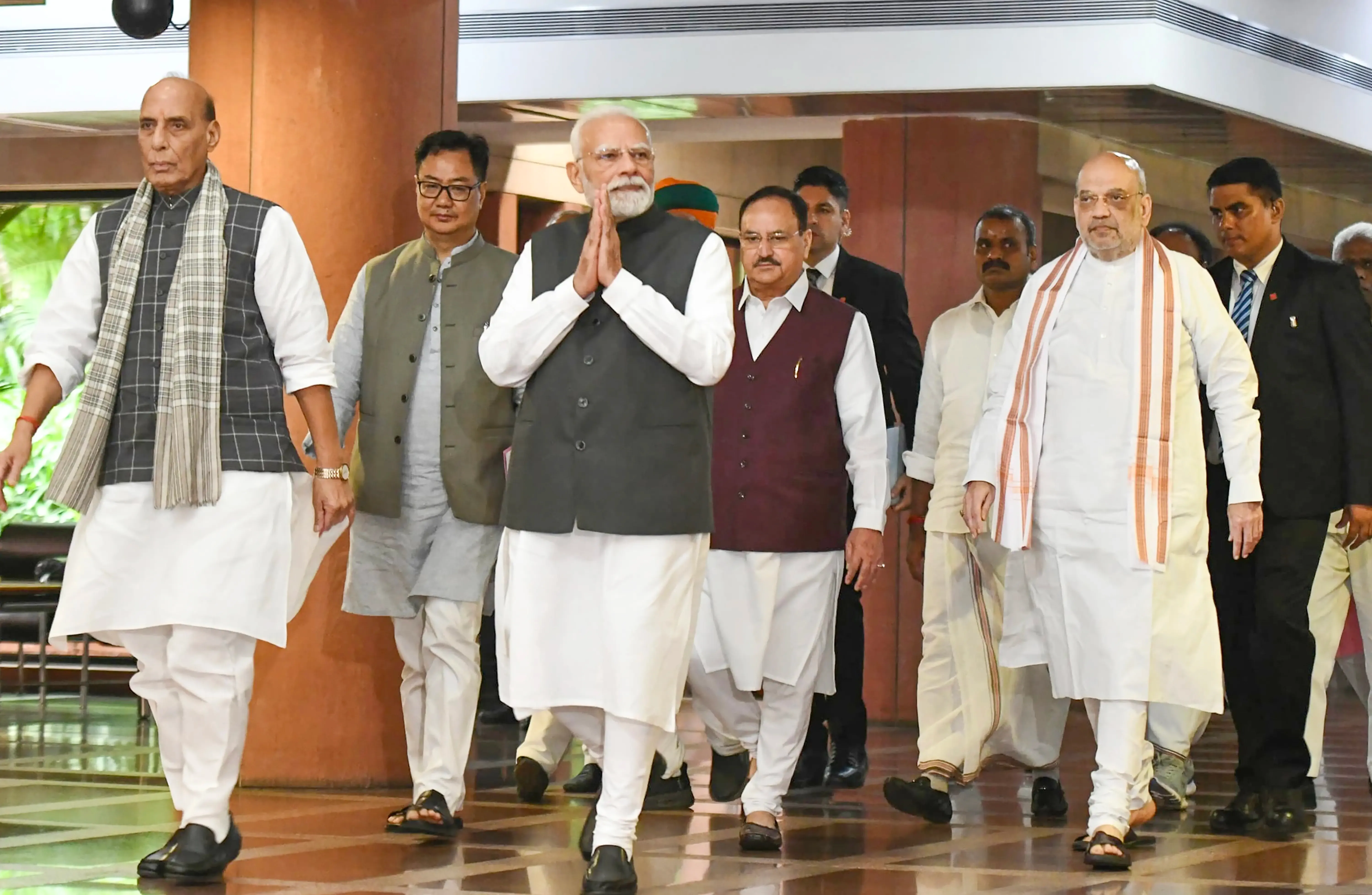 क्या संसद भवन के जीएमसी बालायोगी सभागृह में मंगलवार को एनडीए संसदीय दल की बैठक होगी?