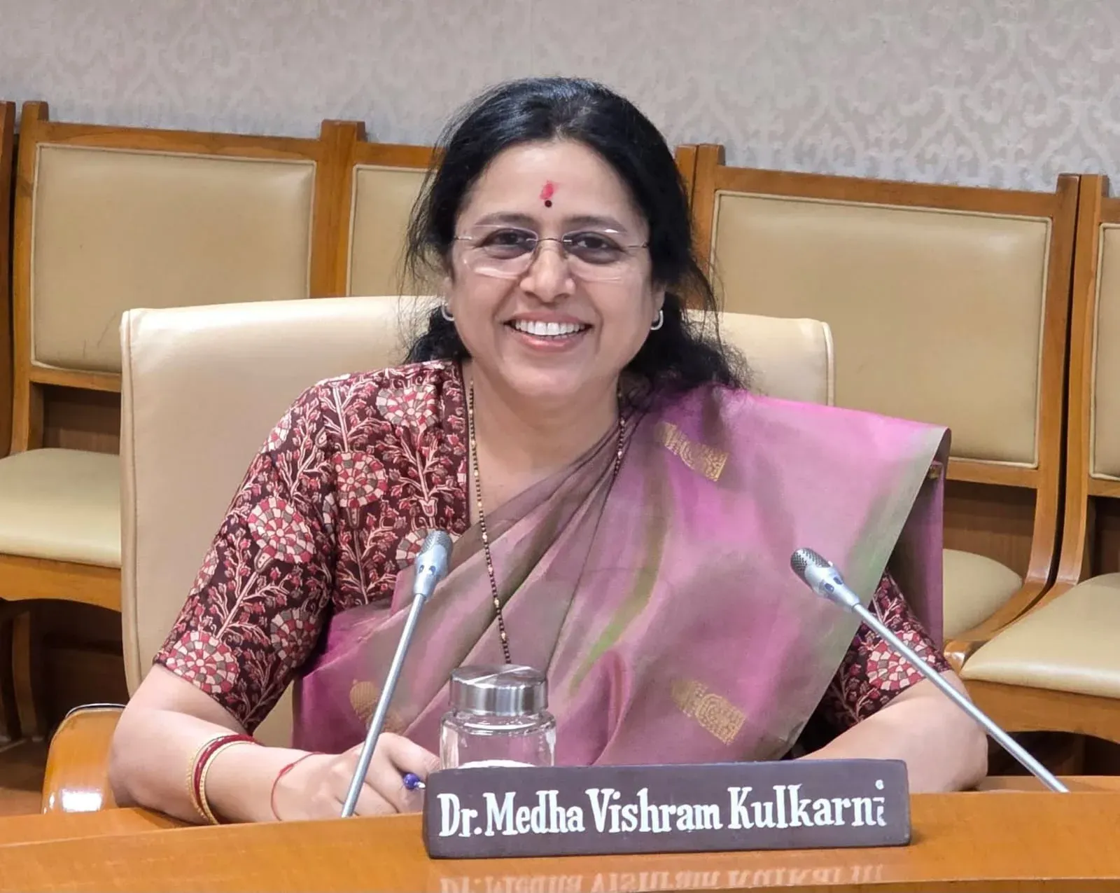 डॉ. मेधा कुलकर्णी को लगातार दूसरे वर्ष 'संसद रत्न पुरस्कार', महाराष्ट्र के 5 सांसद सम्मानित