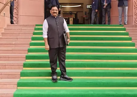 क्या सांसद रविंद्र वायकर का सरकारी सिम कार्ड का दुरुपयोग हुआ है?