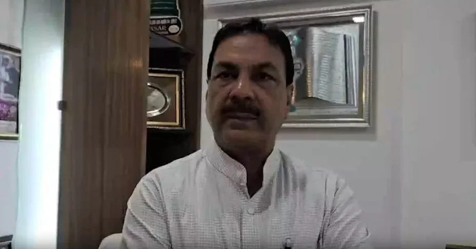 नसीम खान का आरोप: संसद में NEET लीक और राम मंदिर दान चोरी पर चर्चा से भाग रही है सरकार