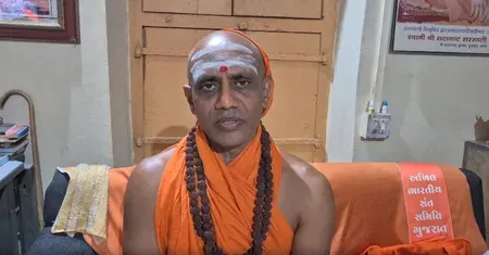 भरूच जामा मस्जिद पर संत मुक्तानंद स्वामी का दावा — 2000 साल पुराना मंदिर परिसर, वैज्ञानिक सर्वे की माँग