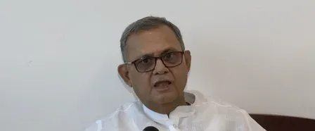 सपा सांसद सनातन पांडे का करारा जवाब: 'किसी में हैसियत नहीं जो मुझे खरीद सके'