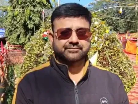 सपा सांसद सनातन पांडे को भाजपा नेता ने दी पाकिस्तान जाने की नसीहत 