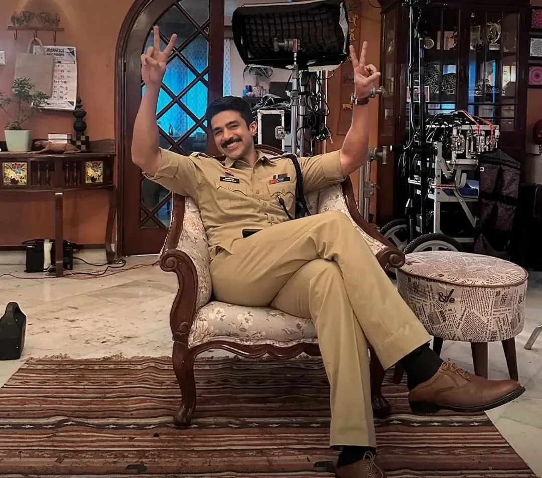 Actor Saqib Saleem Celebrates 38th Birthday with Heartfelt Tribute to His ‘Asli Kaptaans’