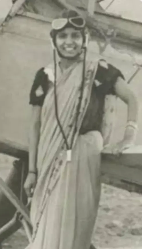 सरला ठकराल: जब महिलाओं ने आसमान में भरी उड़ान, साड़ी में छेड़ी क्रांति