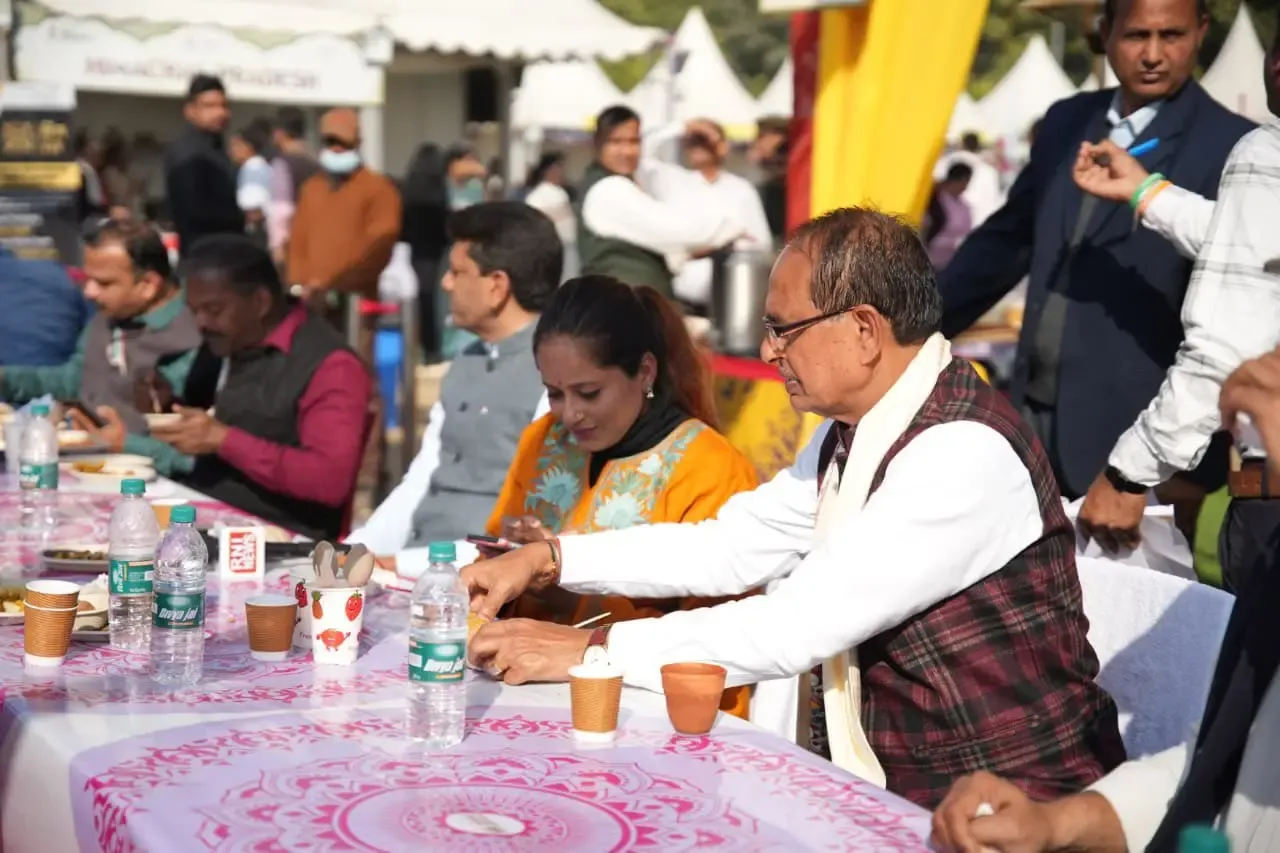 क्या सरस फूड फेस्टिवल ने लोगों को देश भर के व्यंजनों का स्वाद चखने का मौका दिया?