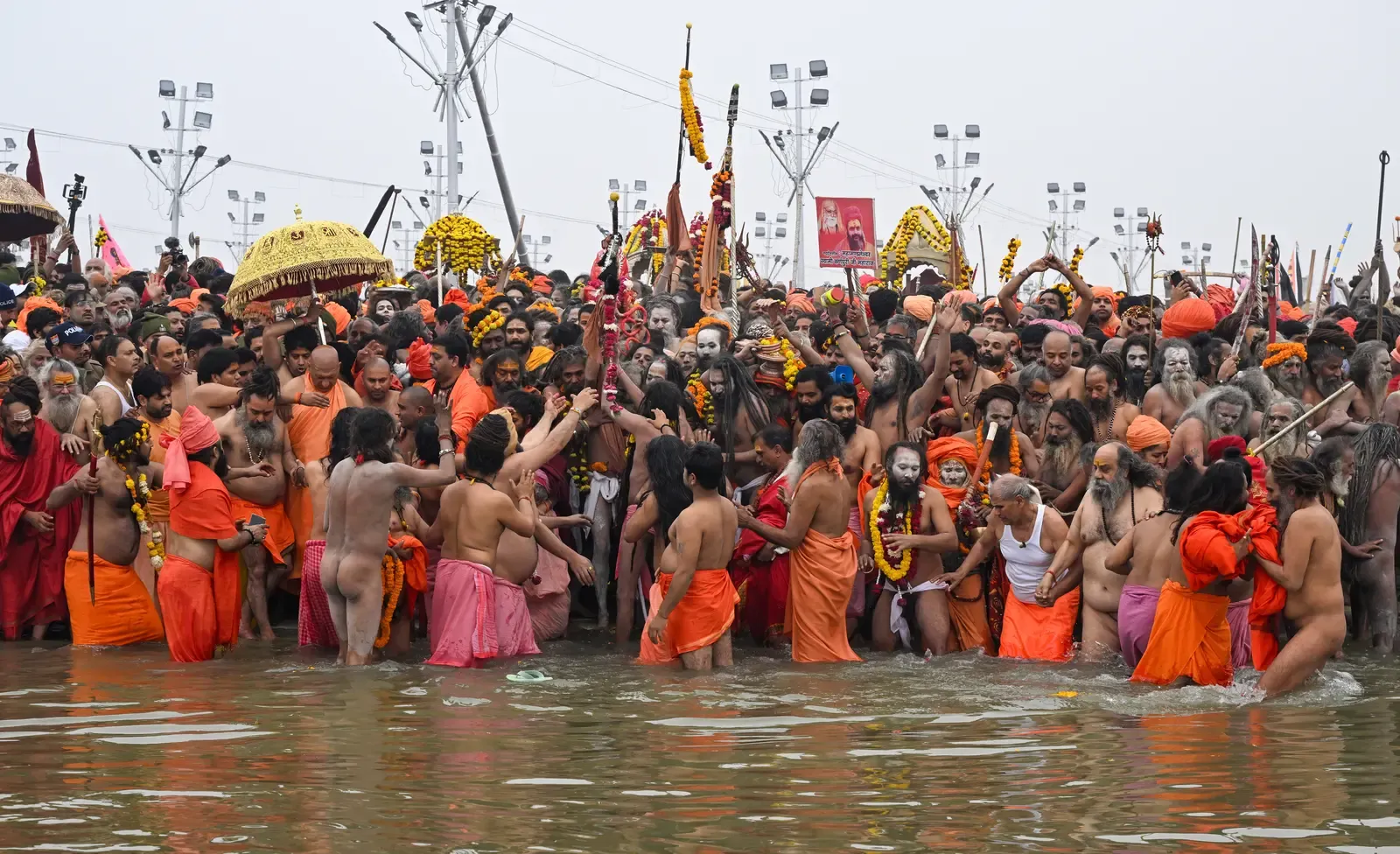 सर्दियों में उत्तर प्रदेश यात्रा: प्रयागराज, वाराणसी और अयोध्या के 15+ मुख्य आकर्षण