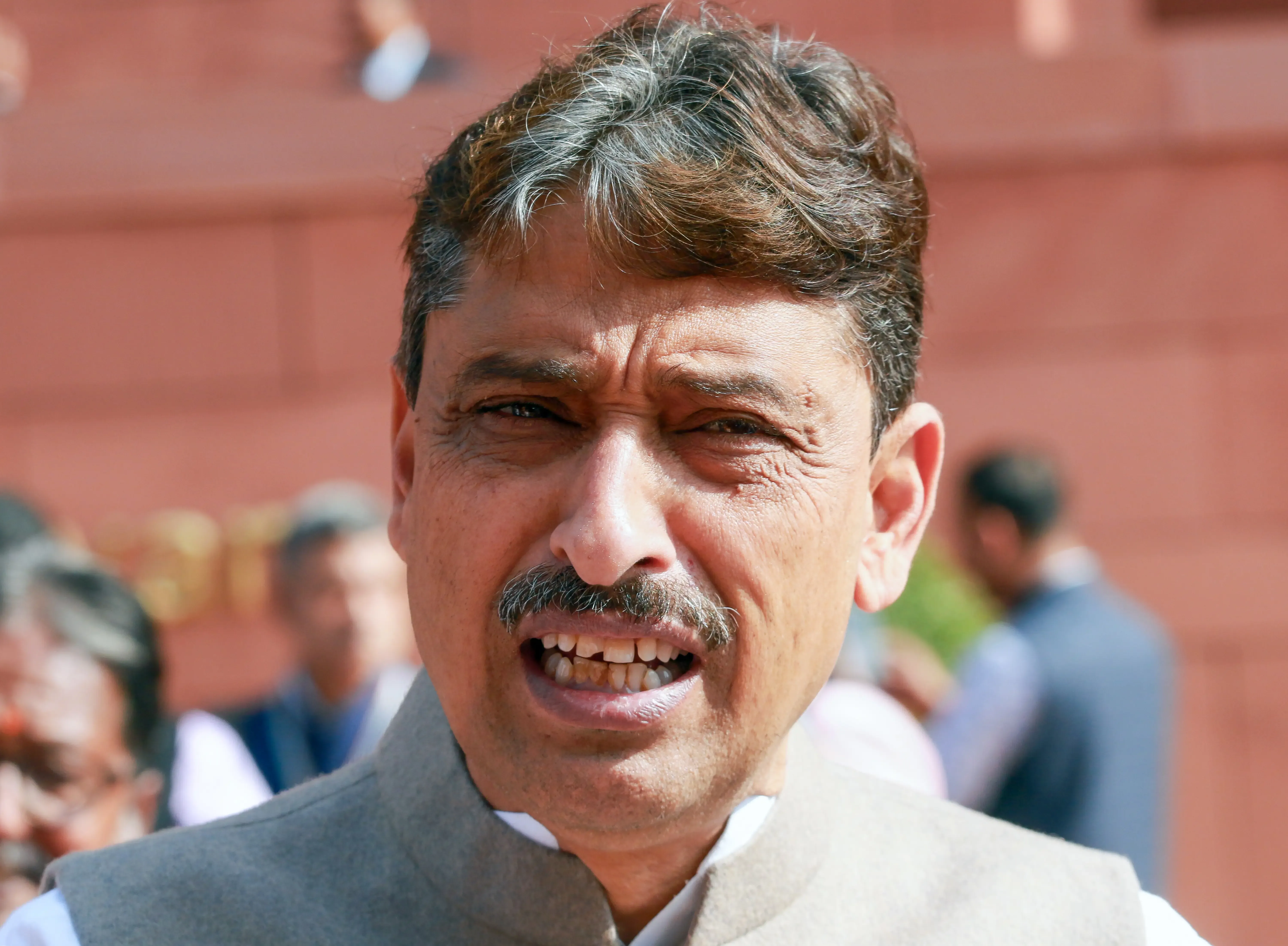 क्या सरकार आपकी है, फिर बांग्लादेश को सबक क्यों नहीं सिखाती? इमरान मसूद की प्रतिक्रिया