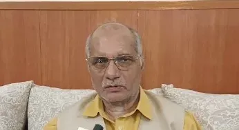 यूपी में गोमूत्र खरीद योजना: ₹10 प्रति लीटर पर खरीद, 300 महिलाएँ बनेंगी शेयरहोल्डर — मंत्री धर्मपाल सिंह