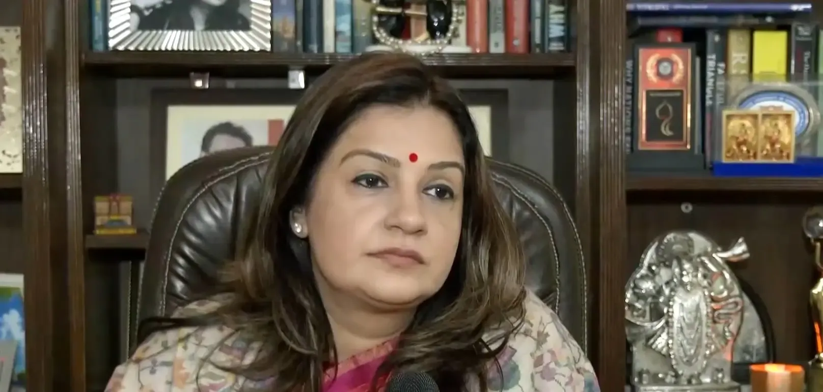 क्या सरकार संसद का सत्र चलाने की इच्छा नहीं रखती? शिवसेना-यूबीटी की सांसद प्रियंका चतुर्वेदी