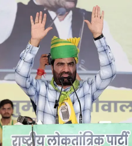 सरकारी आवास खाली करने को लेकर गरमाई सियासत, बेनीवाल ने भाजपा सरकार पर लगाया आरोप