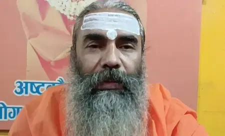 'सरके चुनर तेरी' विवाद पर डॉ. योगानंद गिरि का बयान, 'बॉलीवुड के खिलाफ भी होगा आंदोलन'