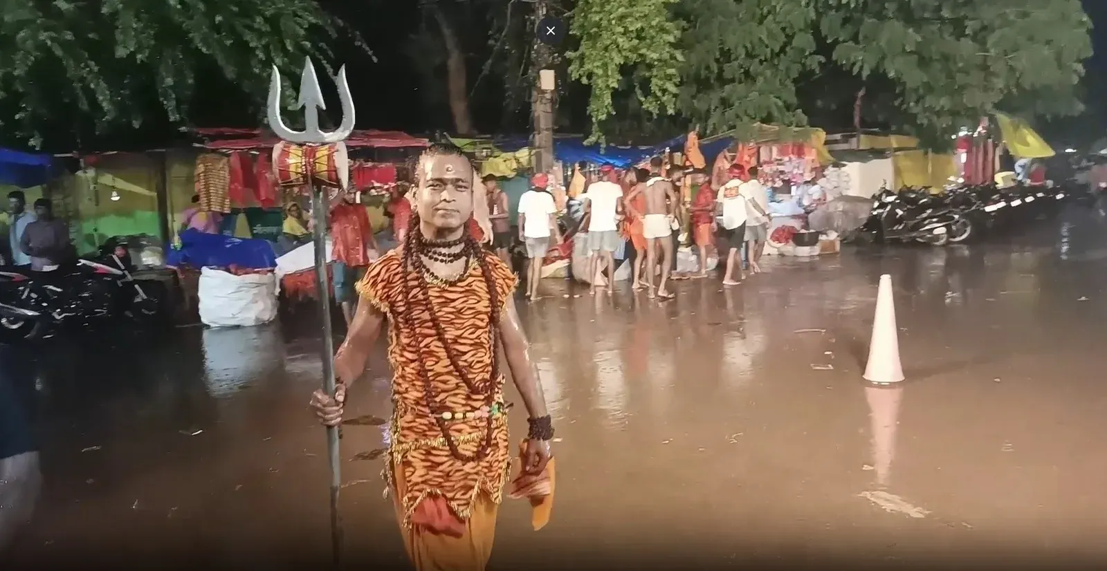 सावन के तीसरे सोमवार पर बिहार के शिव मंदिरों में उमड़े लाखों श्रद्धालु, 'बोल बम' से गूंजे मंदिर