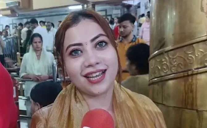 महाकाल के दर पर रीमा मुखर्जी: सावन के पहले सोमवार भस्म आरती में हुईं शामिल, बोलीं — 'बाबा के दर्शन शब्दों में बयां नहीं'