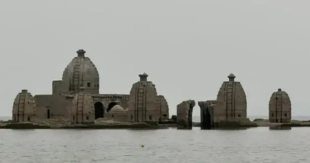 क्या सावन में जलमग्न रहता है ये अद्भुत शिवालय, पांडवों द्वारा निर्मित 'स्वर्ग की सीढ़ियां'?