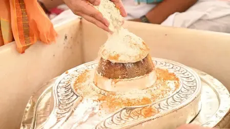 सावन विशेष: भस्म, चंद्रमा और गंगा... तो महादेव के गले में विराजित नागदेव, जानें इसके पीछे की कथा 