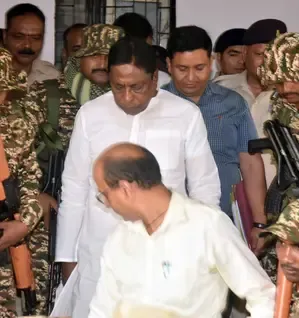 SC grants bail to ex-Jharkhand Minister Alamgir Alam in ED tender scam case
