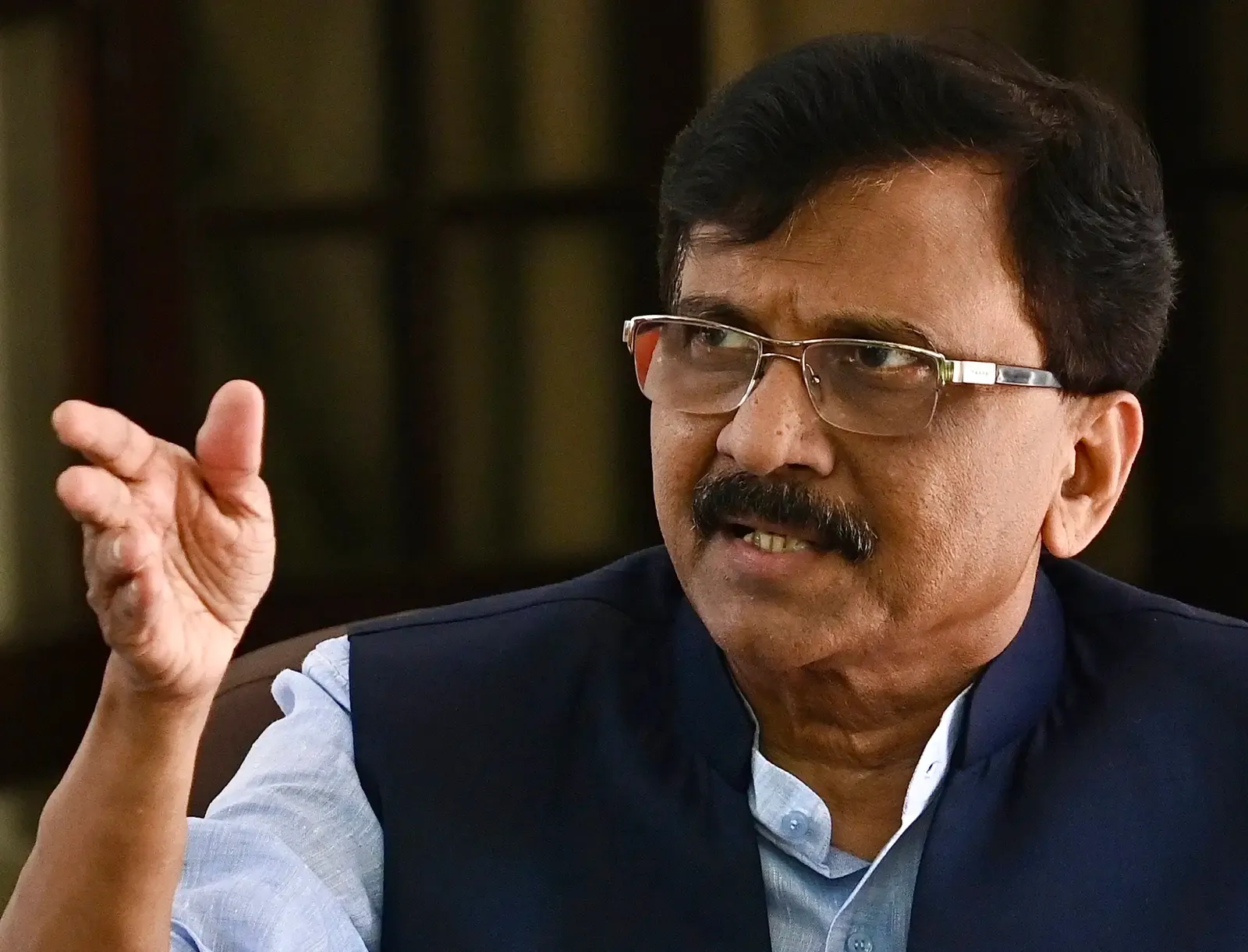 SC orders Sanjay Raut to appear in person on Nov 17 in contempt case