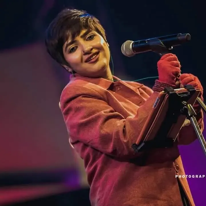 Why was the school owner arrested for allegedly harassing Bengali singer Lagnajita Chakraborty?