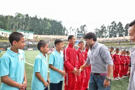 Scindia reviews Sikkim projects: university, skywalk, tea estate in Namchi
