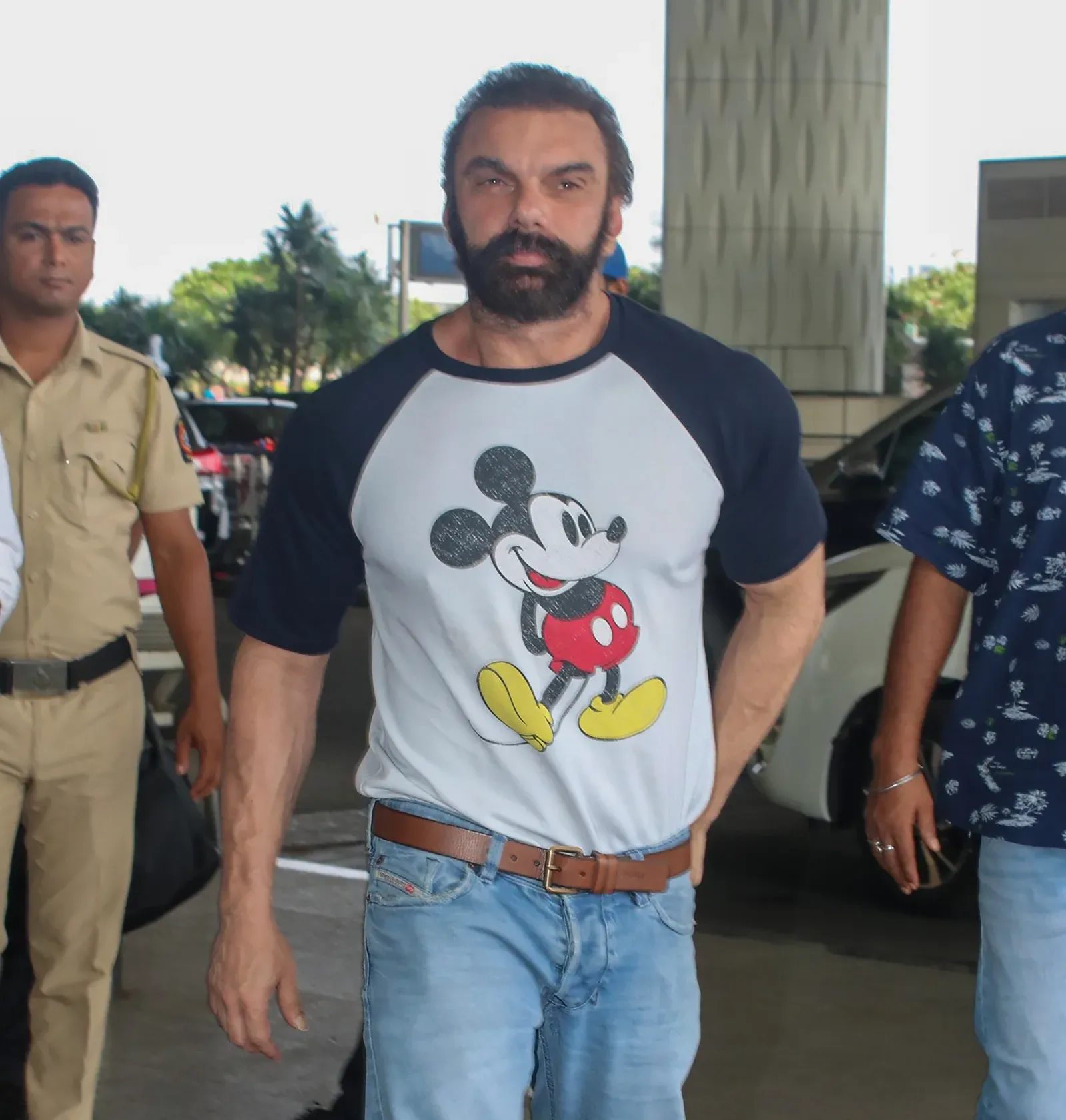Seema Sajdeh exits 'Alliance': Sohail Khan's emotional farewell goes viral