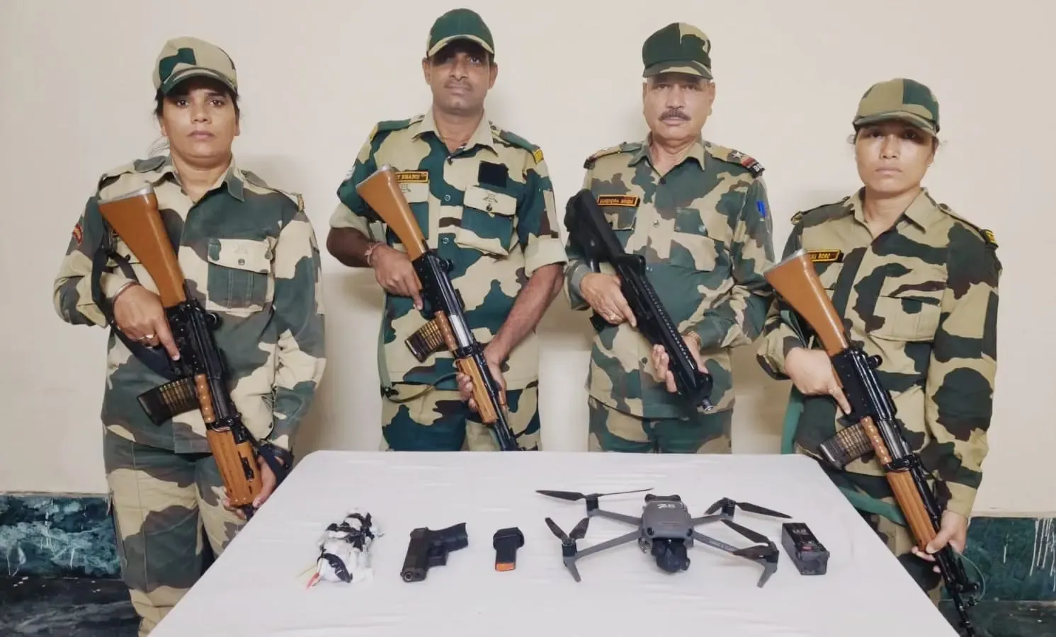 क्या बीएसएफ ने पंजाब बॉर्डर पर ड्रोन, पिस्तौल और हेरोइन की बड़ी बरामदगी की?