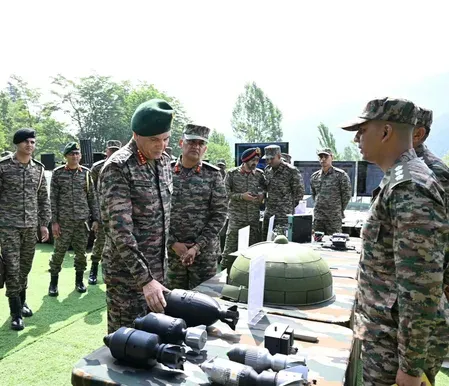 सेना प्रमुख धीरज सेठ ने युद्धक तैयारियों और अमरनाथ यात्रा की समीक्षा की