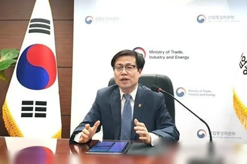 South Korea seeks UK exemption on Russian LNG sanctions over energy security