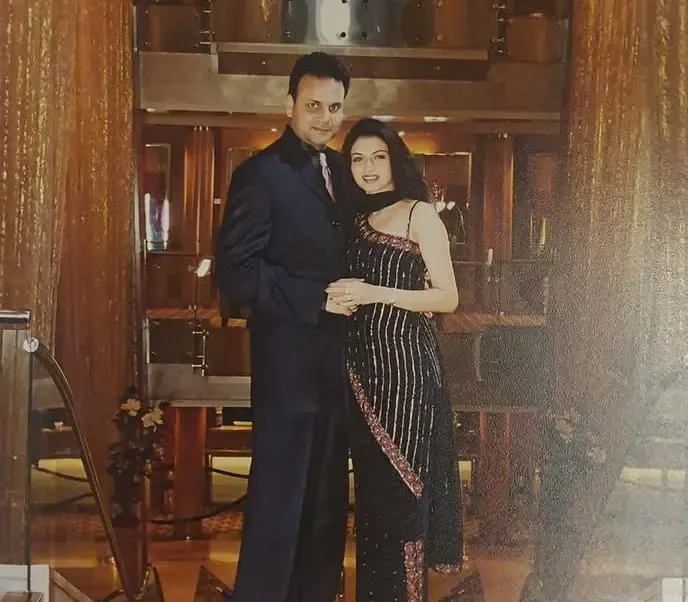 क्या भाग्यश्री शादी की 37वीं सालगिरह पर भावुक हुईं हैं?